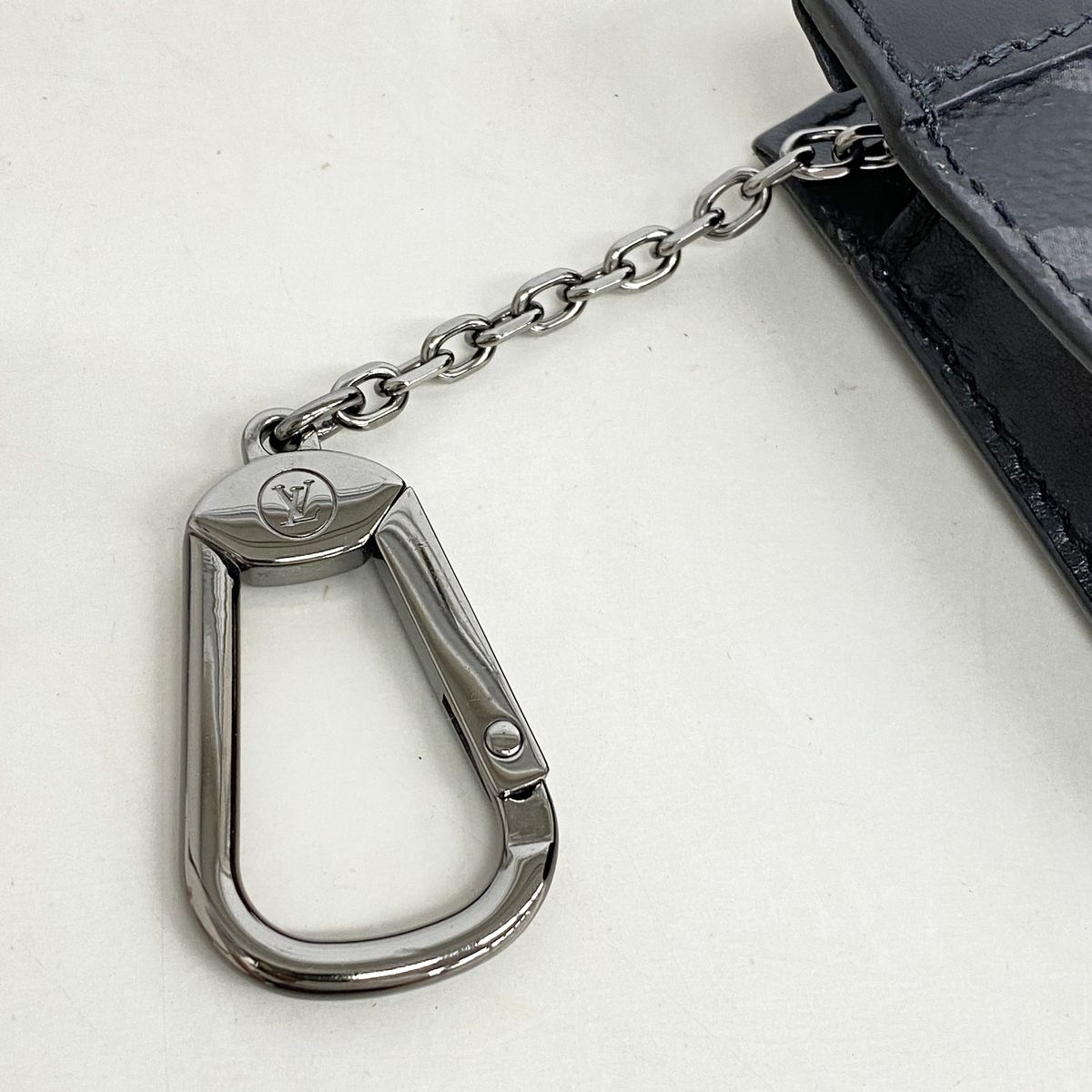 Louis Vuitton Coin Purse Monogram Eclipse Pochette Cles Voyage Black — view 7