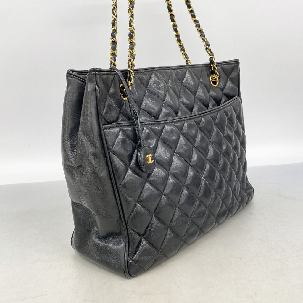 Chanel Shoulder Bag Quilted Lambskin Black Gold — view 2