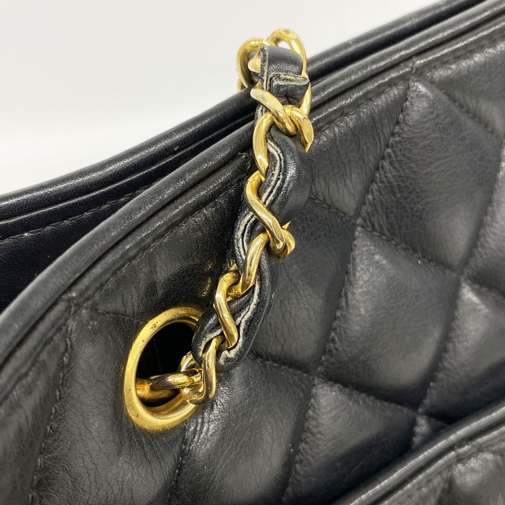 Chanel Shoulder Bag Quilted Lambskin Black Gold — view 8