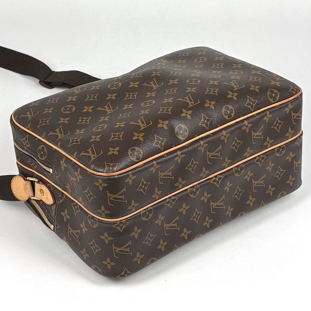 Louis Vuitton Reporter GM Shoulder Bag Monogram Brown — view 2
