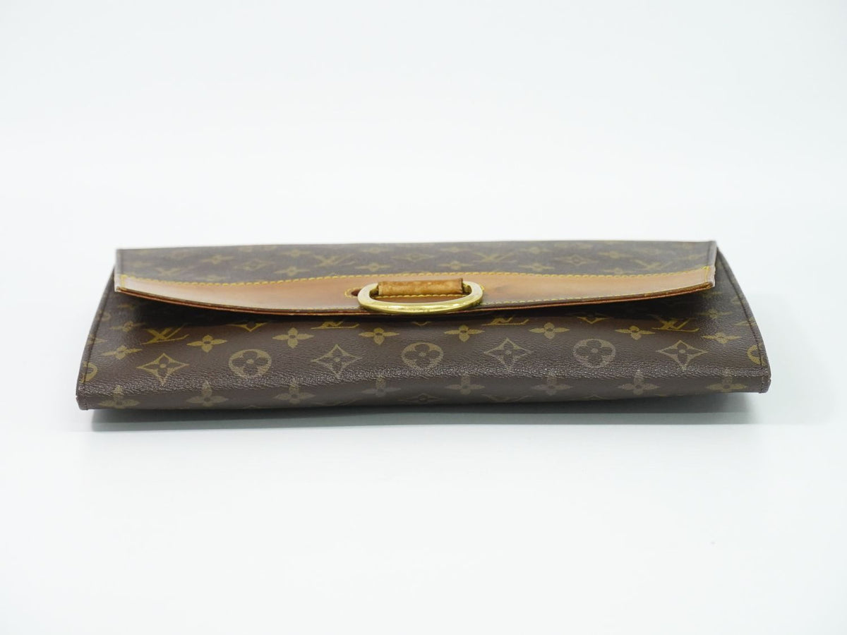 Louis Vuitton LV Pochette Iena Monogram Clutch Brown — view 3