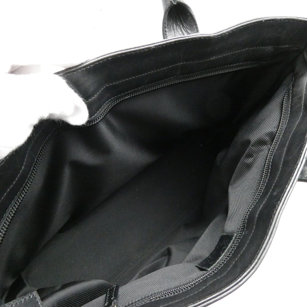 Gucci GG Canvas Tote Bag — view 8