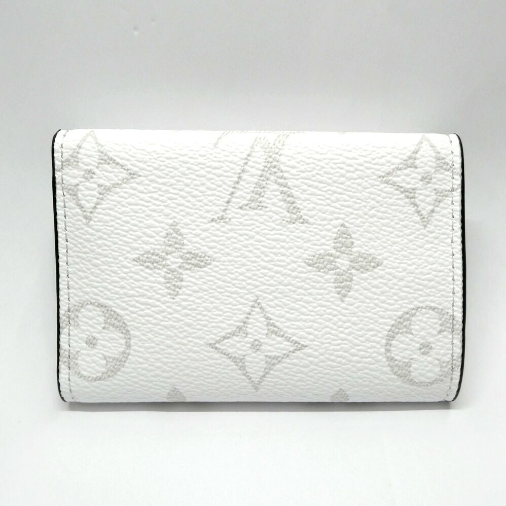 Louis Vuitton Discovery Compact Wallet Taigarama Monogram Antarctica Silver — view 2