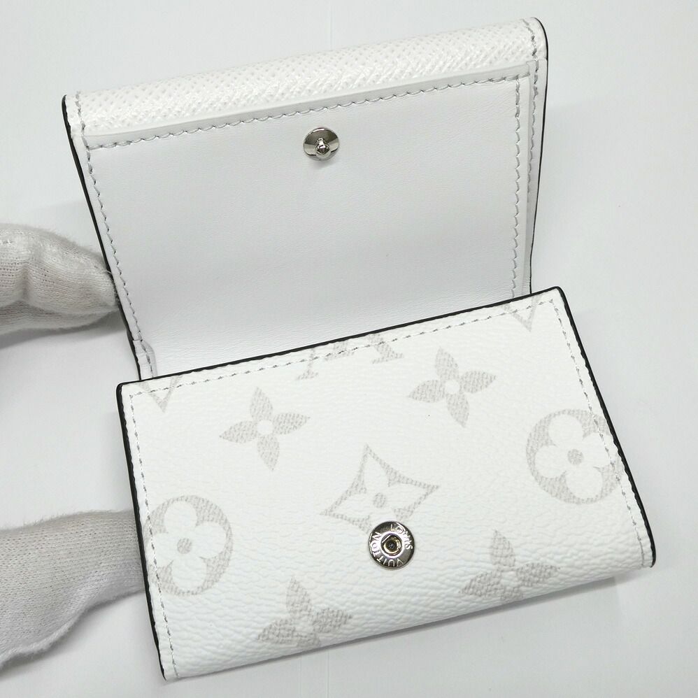Louis Vuitton Discovery Compact Wallet Taigarama Monogram Antarctica Silver — view 7
