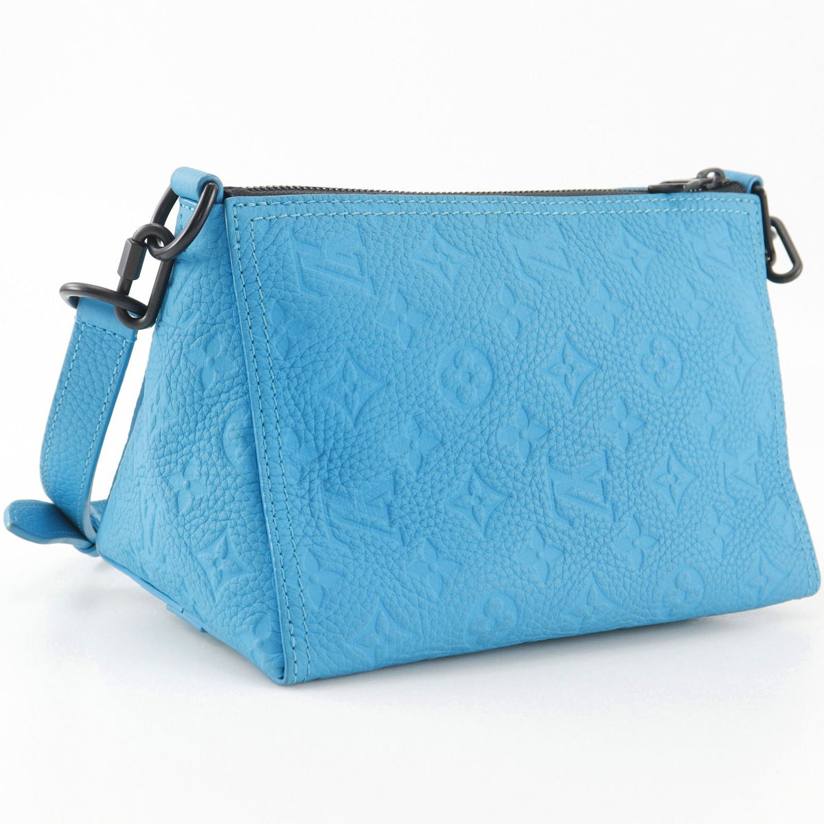 Louis Vuitton Triangle Messenger Maison Taurillon Leather Turquoise Blue — view 3