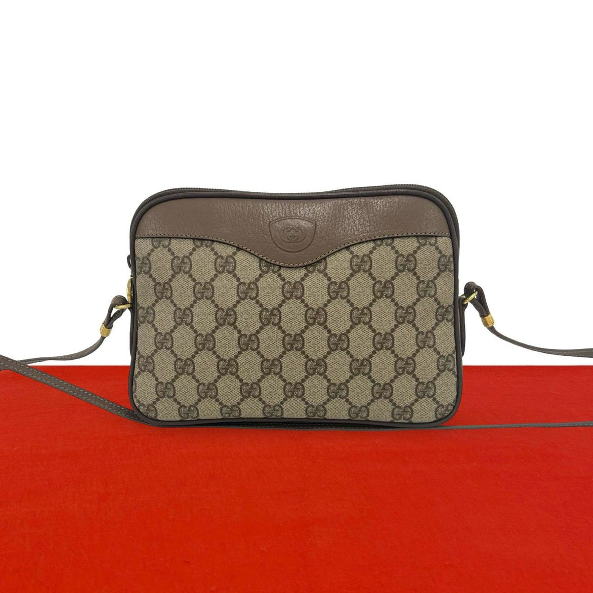 Gucci Vintage GG Pattern Logo Leather Shoulder Bag Pochette Crossbody Brown