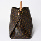 Louis Vuitton Artsy MM Shoulder Bag Monogram Leather Gold — view 4