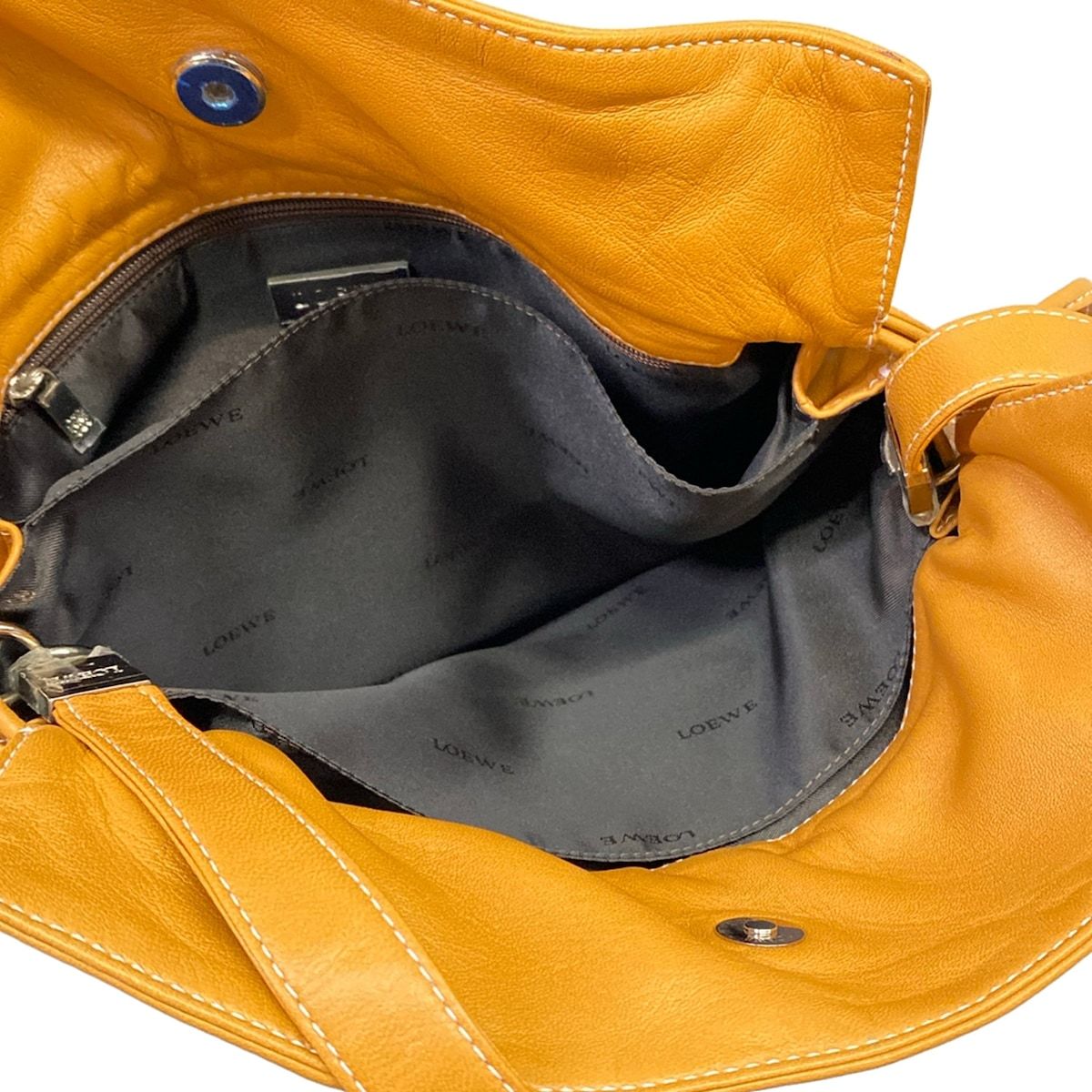 Loewe Shoulder Bag Brown Drawstring Leather — view 7