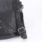 Gucci Crest Leather Shoulder Bag Crossbody Messenger Business — view 2