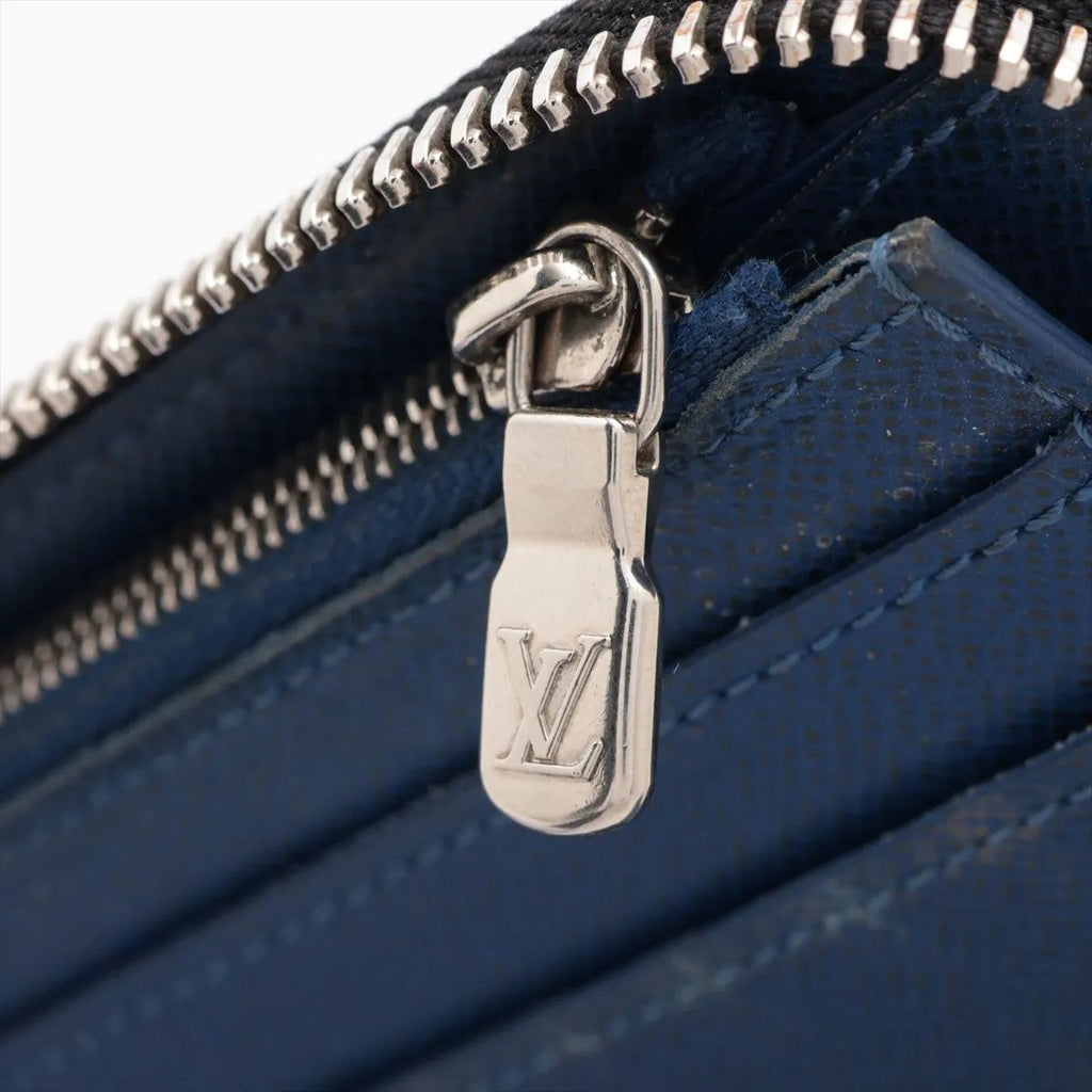 Louis Vuitton Taigarama Zippy Wallet with Vertical Leather — view 8
