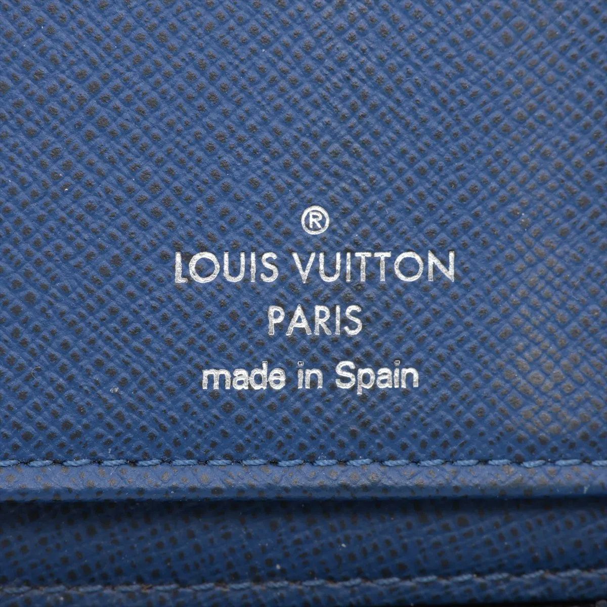 Louis Vuitton Taigarama Zippy Wallet with Vertical Leather — view 7