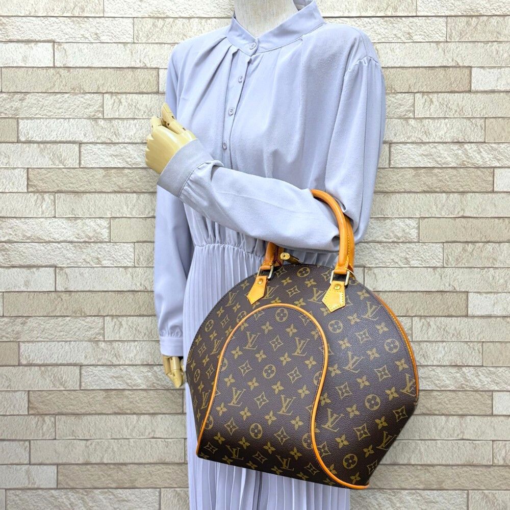 Louis Vuitton Ellipse MM Monogram Handbag Canvas Brown — view 2