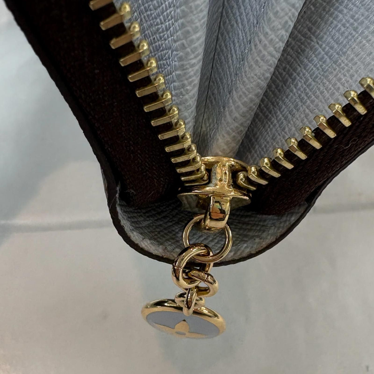 Louis Vuitton Zippy Wallet Monogram Azur Blue Long Canvas — view 7