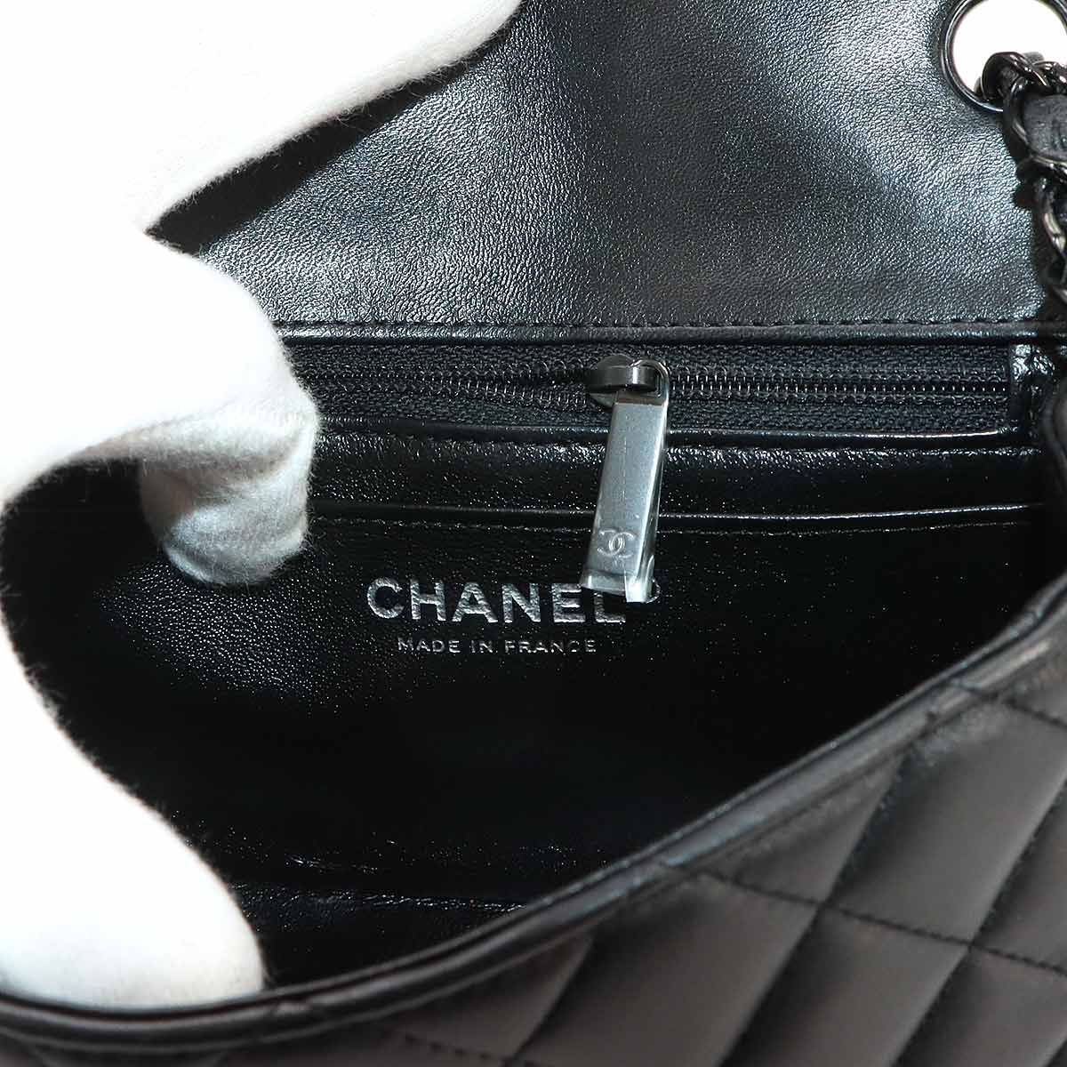 Chanel Mini Quilted Chain Shoulder Bag Lambskin Black — view 8