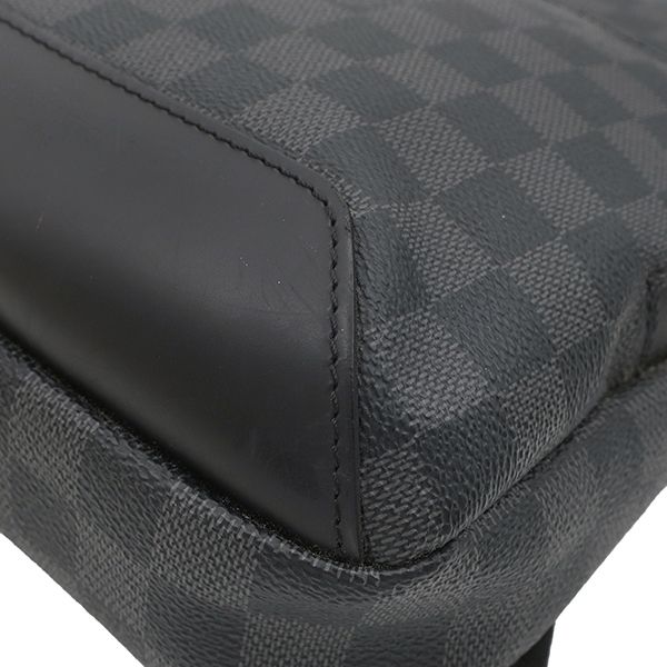 Louis Vuitton Belt Bag Avenue Damier Graphite Canvas Silver — view 4