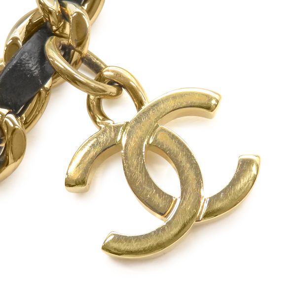 Chanel Shoulder Bag CC Logo Chain Lambskin Black Gold 27 — view 8
