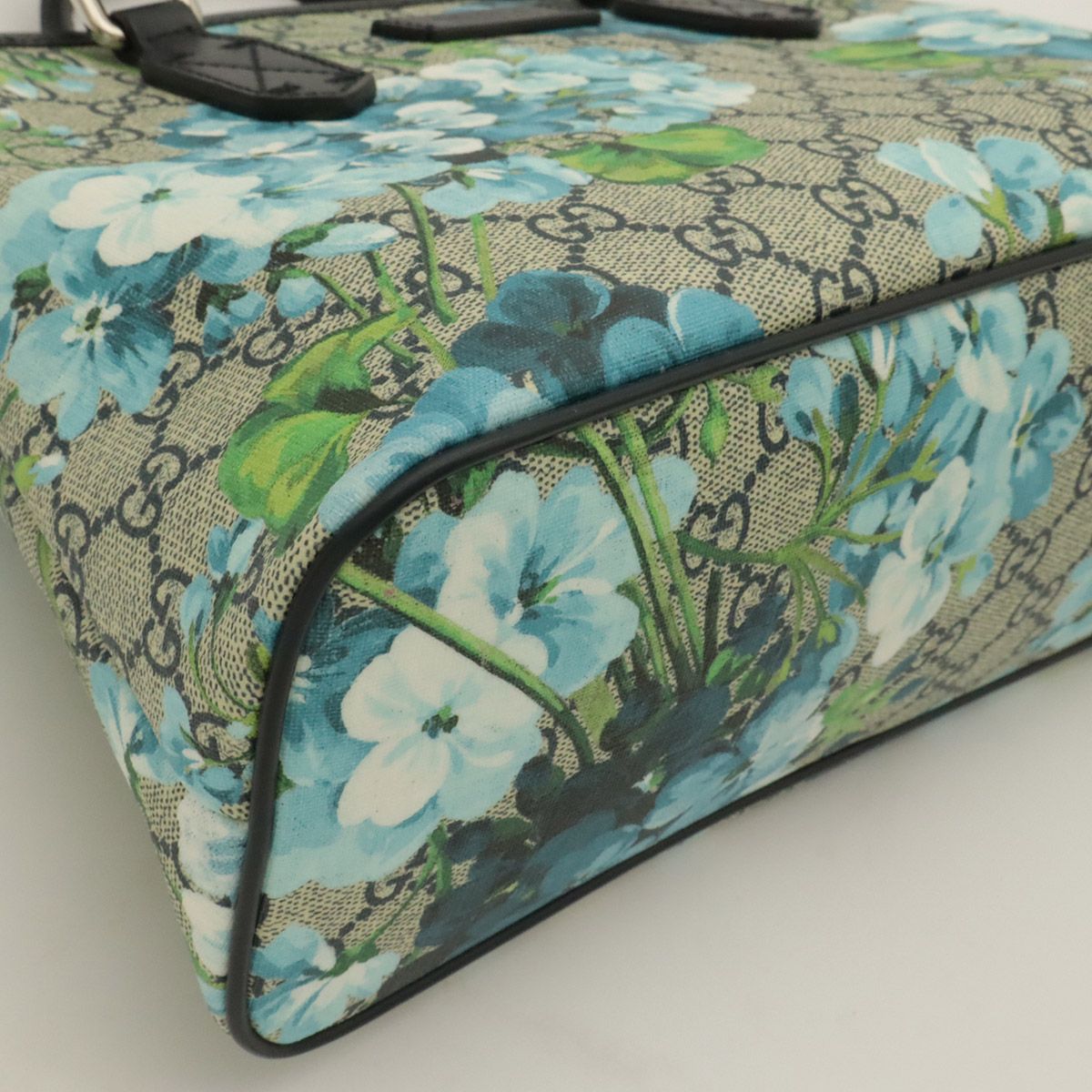 Gucci GG Blooms Tote 2-Way Shoulder Bag Crossbody Leather Flower Floral Pattern — view 3