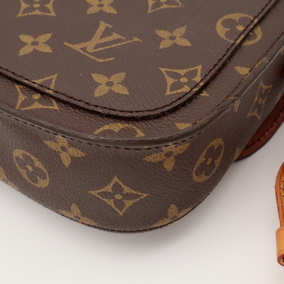 Louis Vuitton Monogram Saint-cloud MM 18 Shoulder Bag Pochette — view 3
