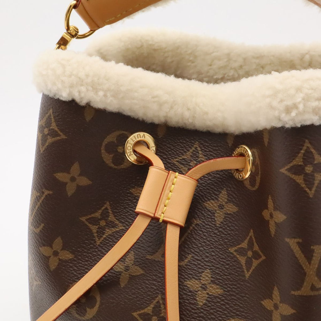 Louis Vuitton Cozygram Monogram Neo Noe BB 2-Way Shoulder Bag Shearling Fleece — view 7