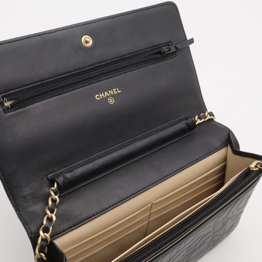 Chanel Camellia CC Logo Chain Wallet Shoulder Bag Pochette Lambskin Leather — view 6