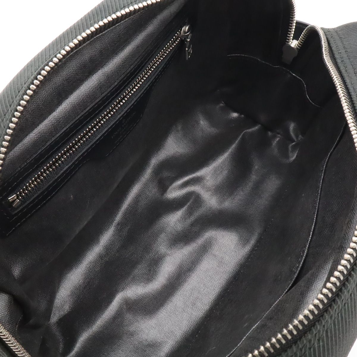 Louis Vuitton Taiga Parana Second Bag Handbag Canvas Leather Ardoise Black — view 6