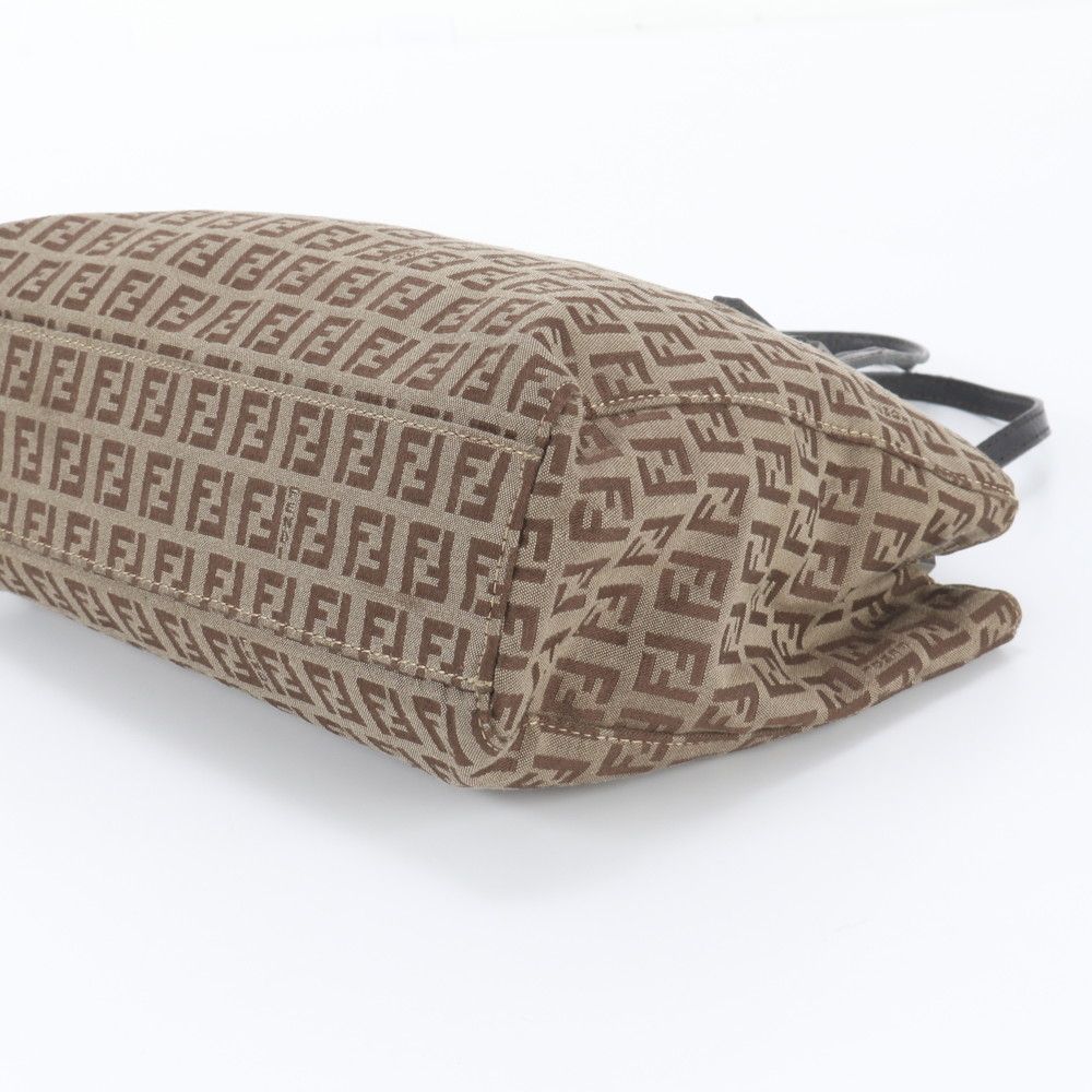 Fendi FF Zucchino Leather Handbag Tote Brown — view 4