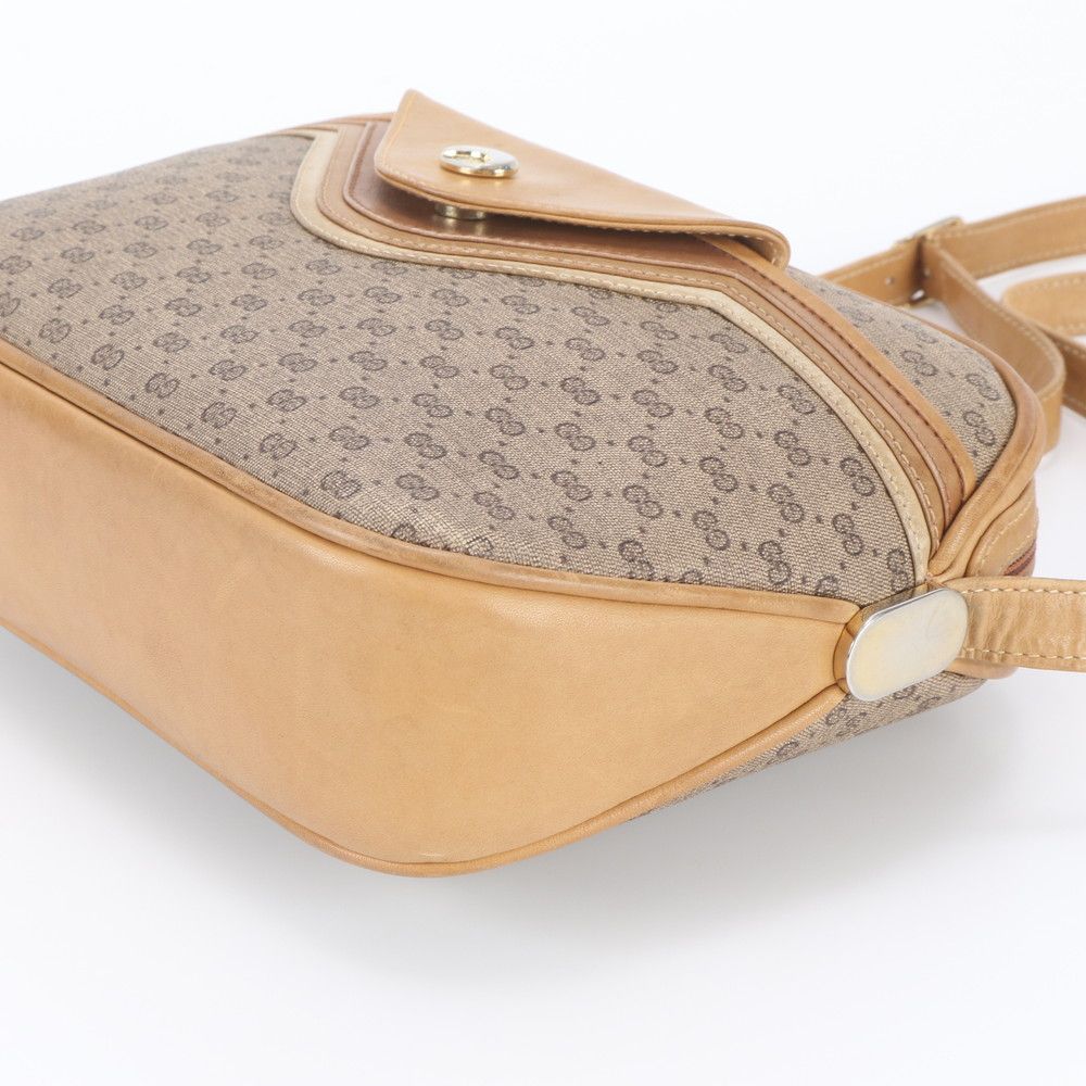 Gucci Vintage Micro GG Leather Shoulder Bag — view 4