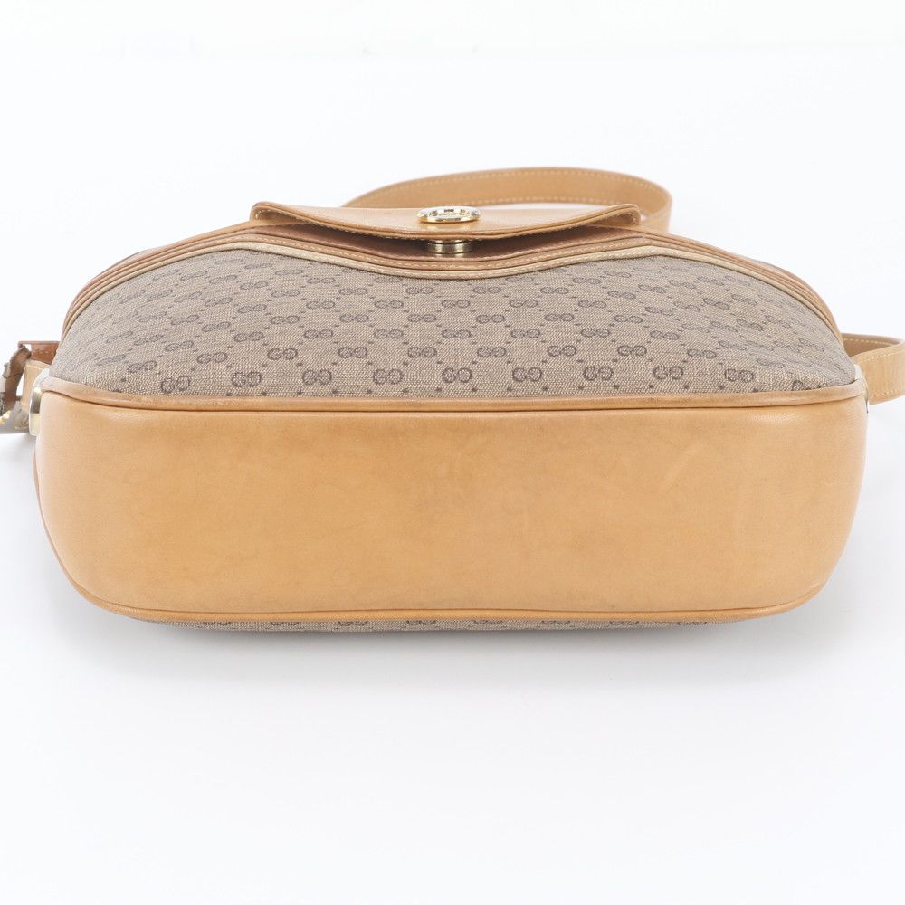Gucci Vintage Micro GG Leather Shoulder Bag — view 6