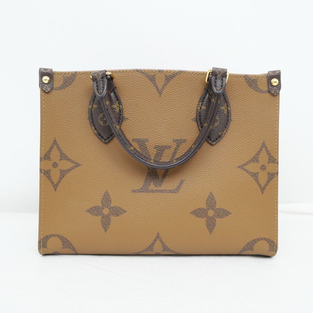 Louis Vuitton On The Go PM Shoulder Bag Hand Monogram Giant Gold — view 2