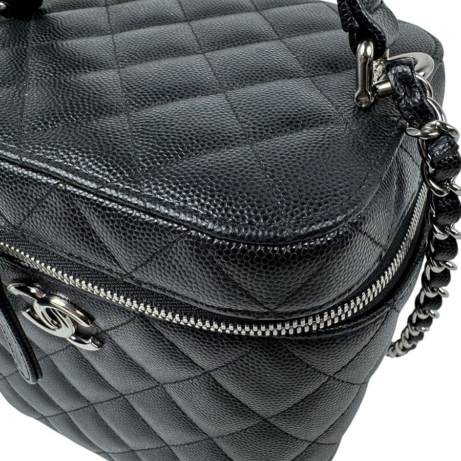 Chanel Vanity Shoulder Bag — view 6
