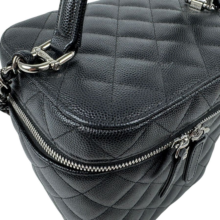 Chanel Vanity Shoulder Bag — view 7