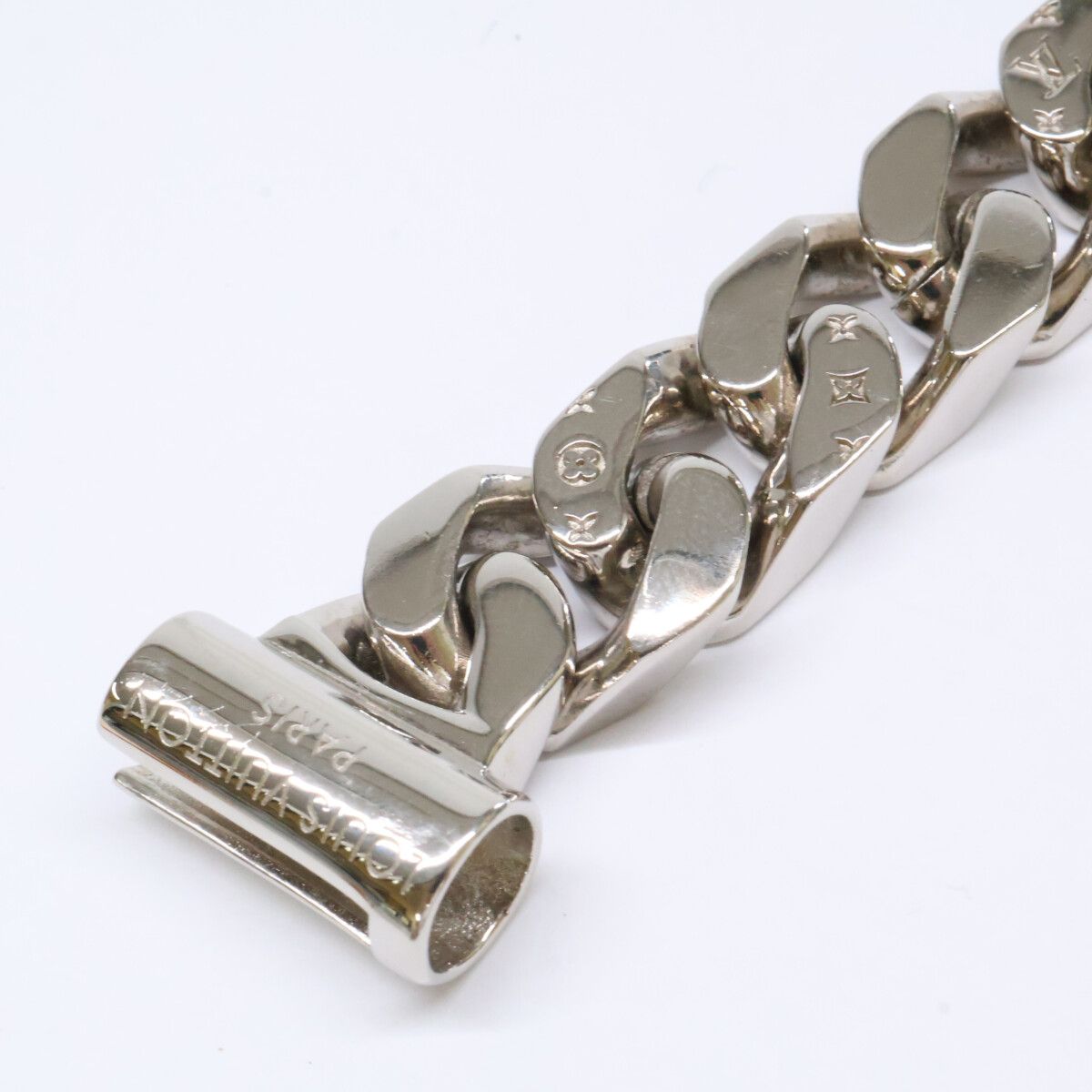 Louis Vuitton Bracelet Metal LV Chain Links — view 3