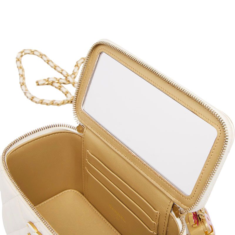 Chanel Quilted CC Logo Vanity Shoulder Bag White Lambskin — view 4