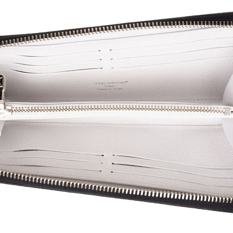 Louis Vuitton Taigarama Zippy Wallet Horizontal Zip Around White Leather — view 4