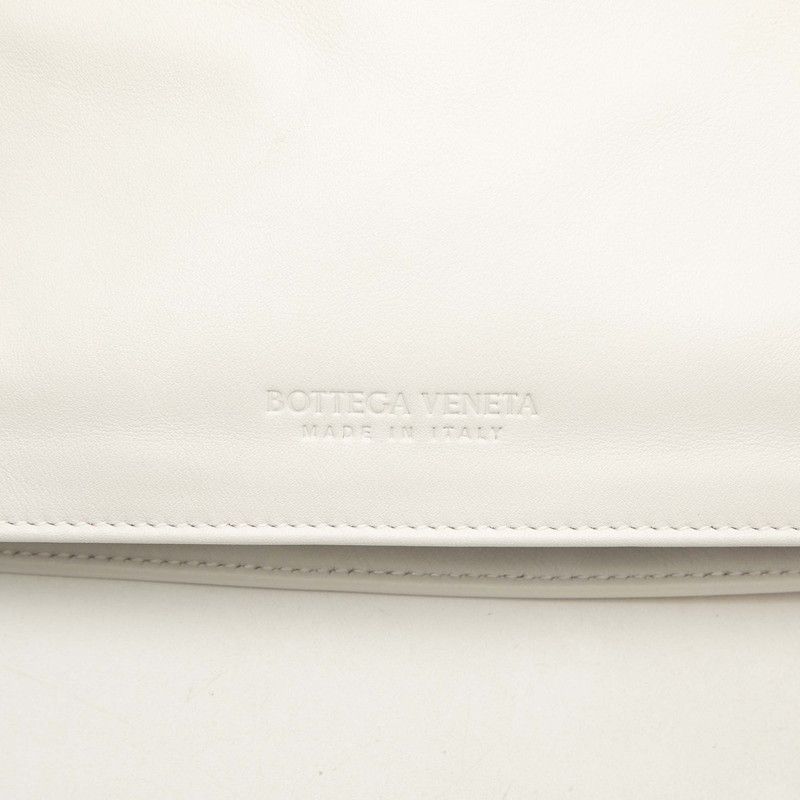 Bottega Veneta Twist Handbag White Leather — view 5