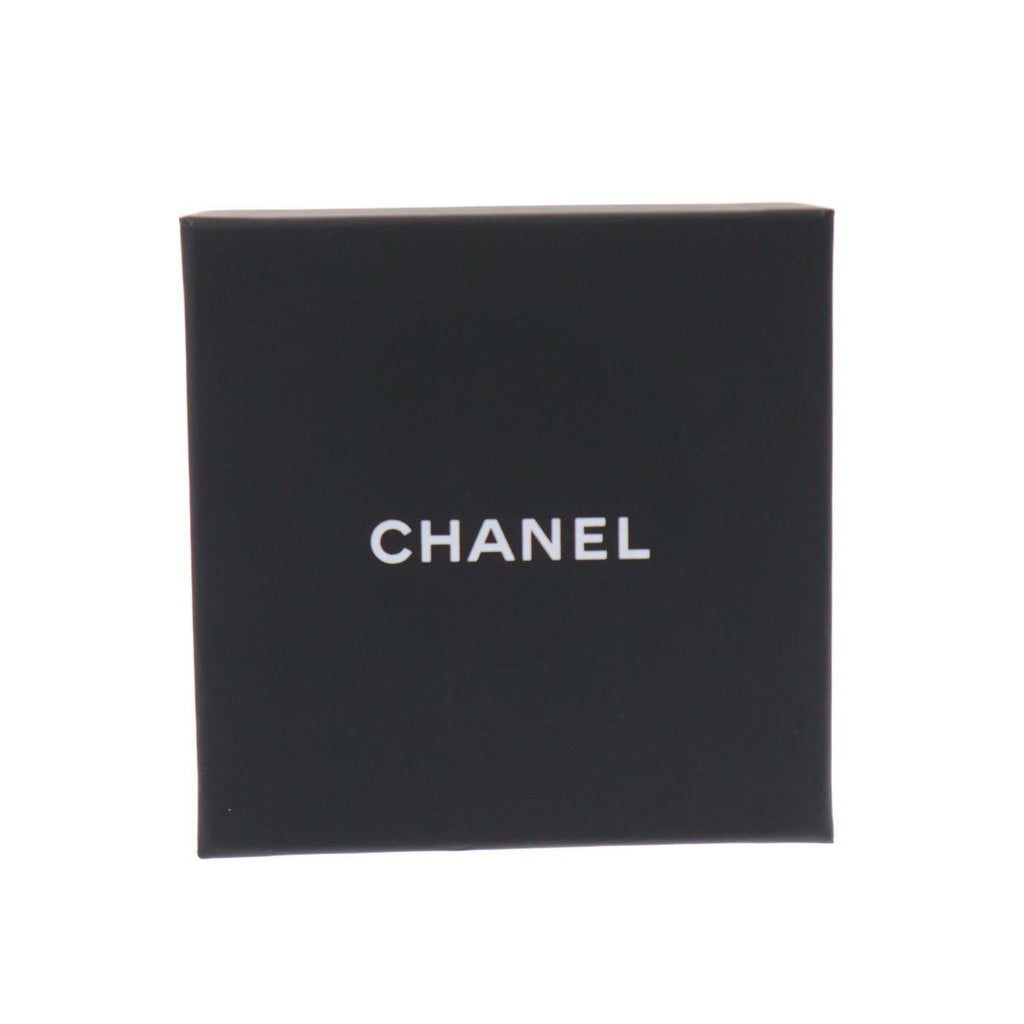 Chanel CC Logo Heart Earrings Set Gold — view 5