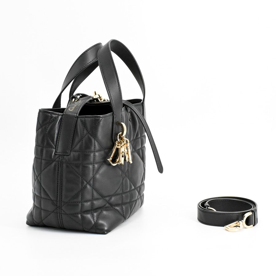 Dior Handbag Toujours Vertical Tote Small — view 2