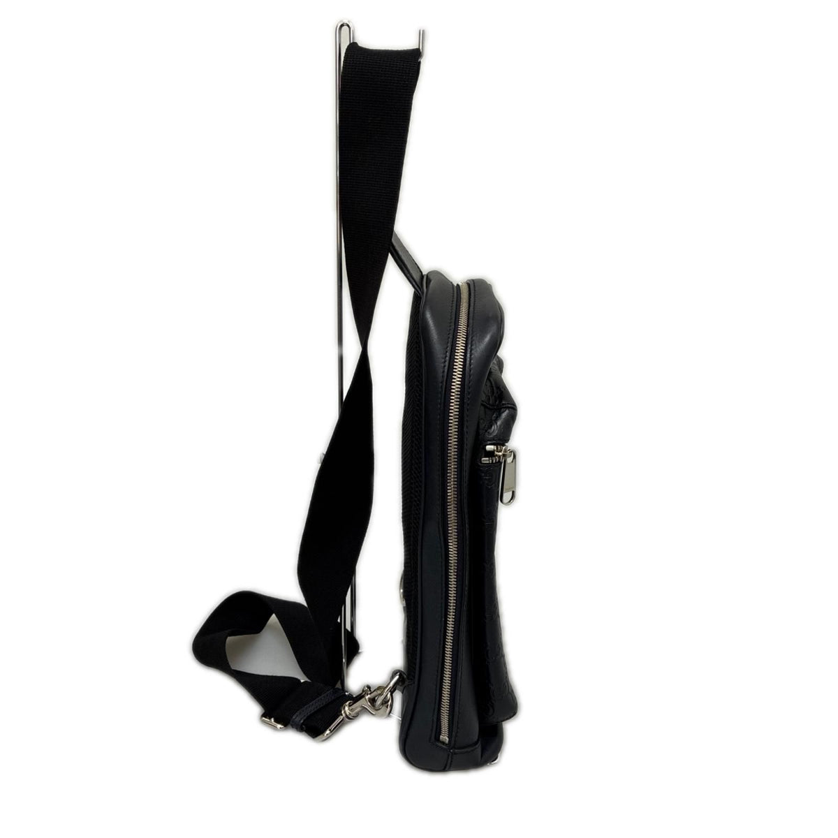 Gucci Cross Belt Bag Guccissima Navy — view 3