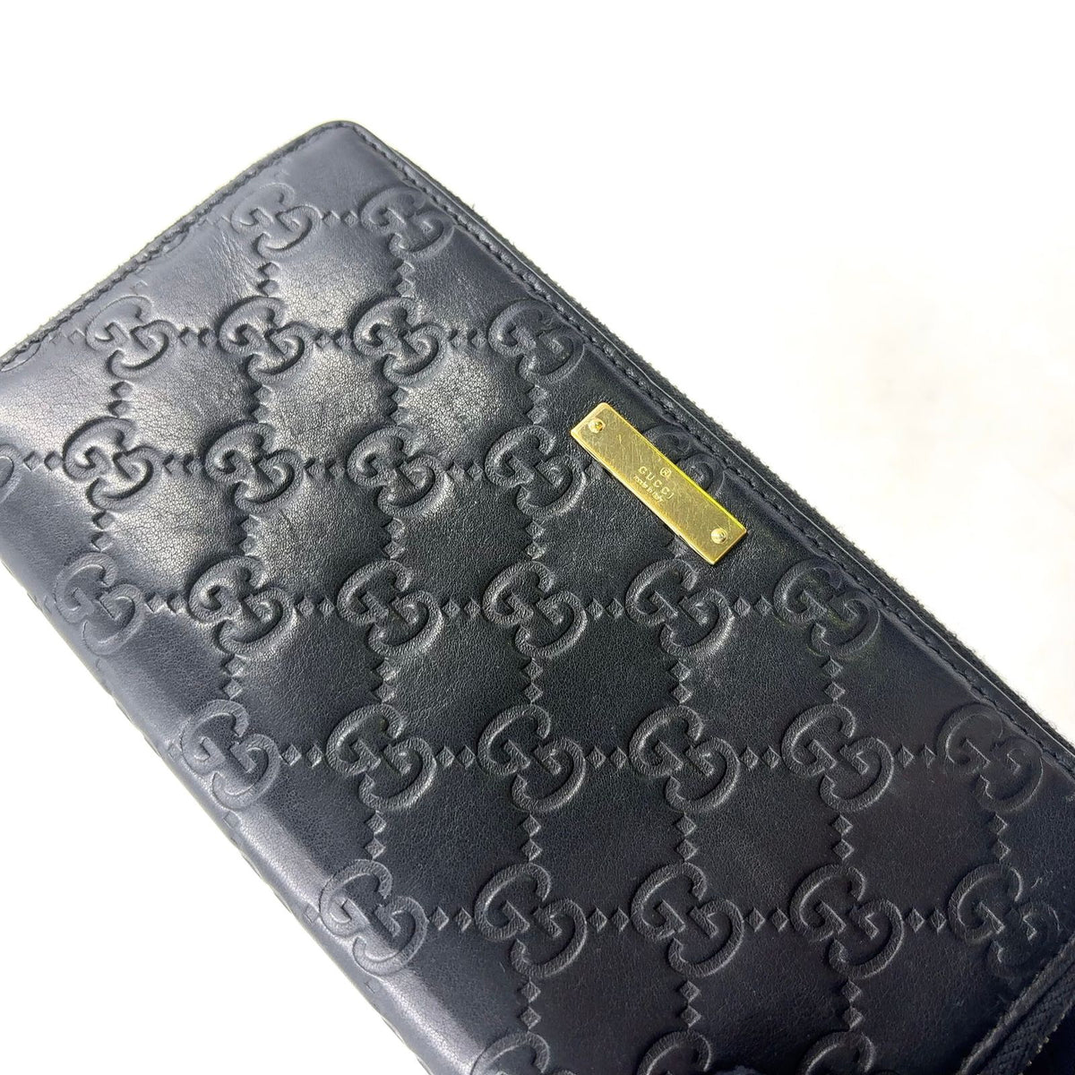 Gucci GG Zip Around Wallet Leather Black Gold — view 7