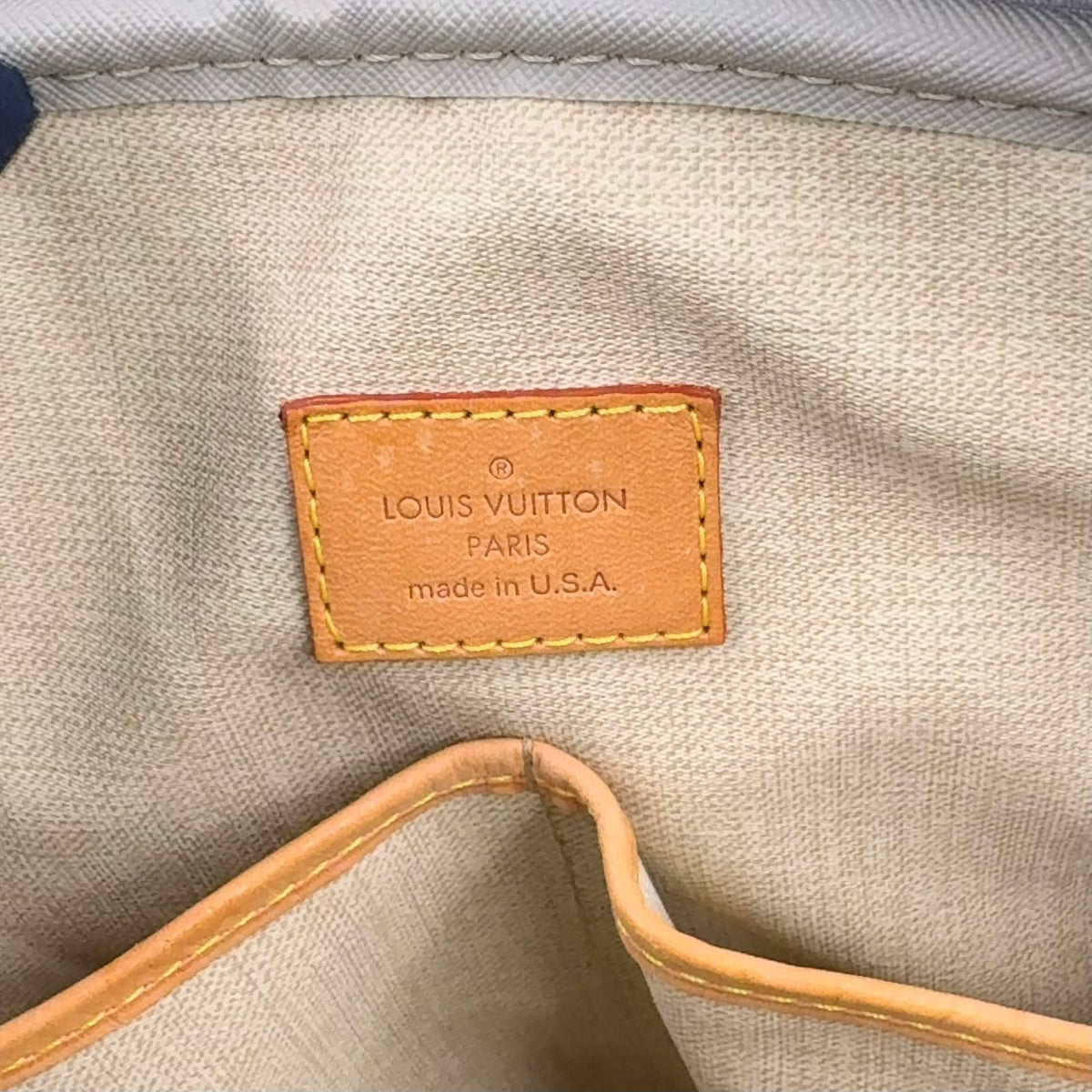 Louis Vuitton Monogram Leather Brown Handbag Gold — view 4