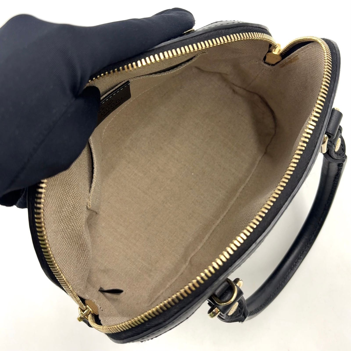 Gucci Micro Guccissima Shoulder Bag Leather Black Gold — view 3