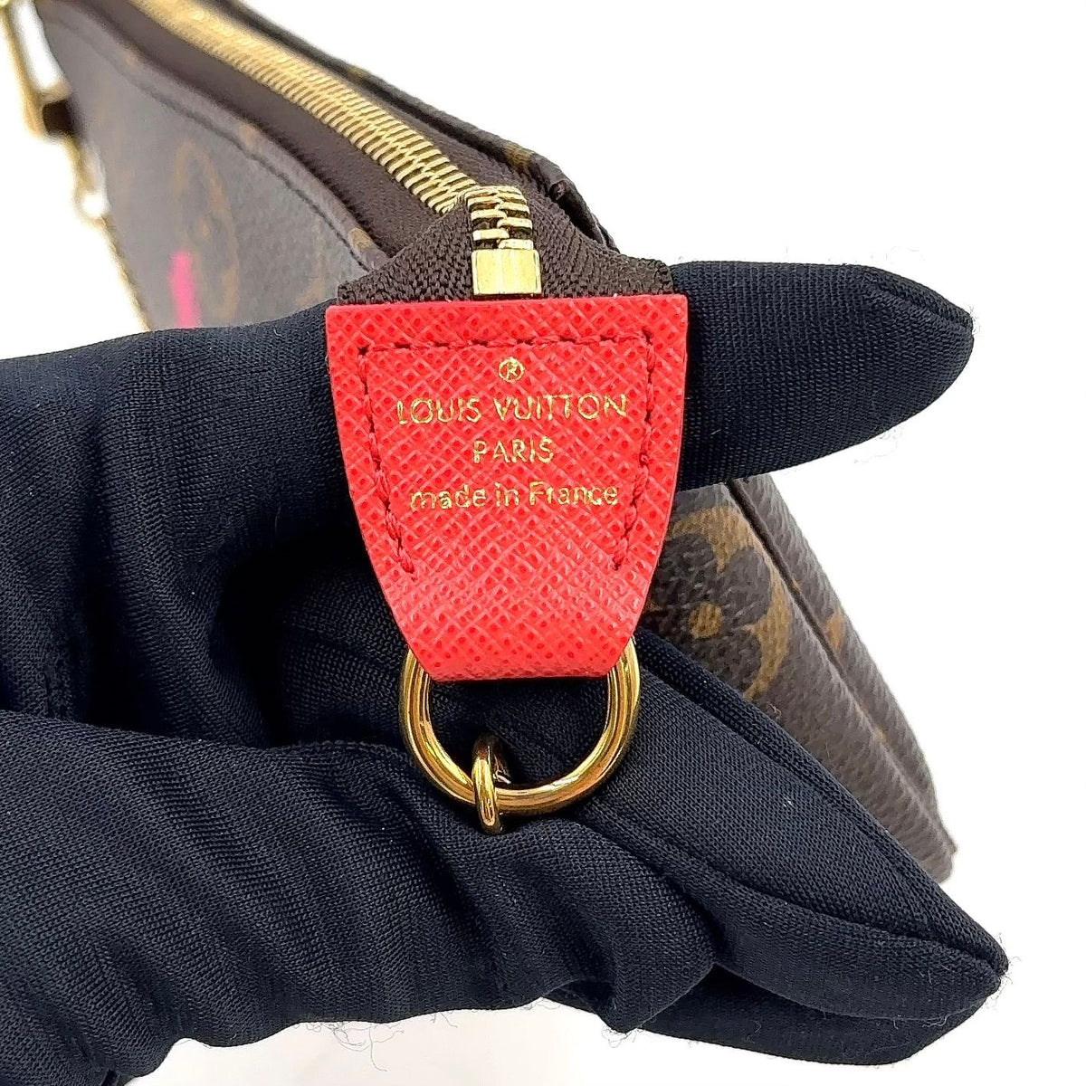 Louis Vuitton Mini Pochette Accessoires Illustre Brown Handbag Gold — view 4