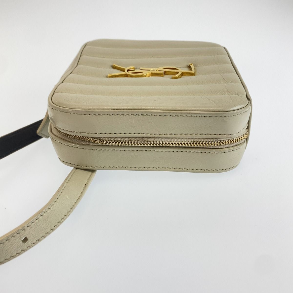 Saint Laurent Vicky Greige Gold Leather Shoulder Bag — view 5