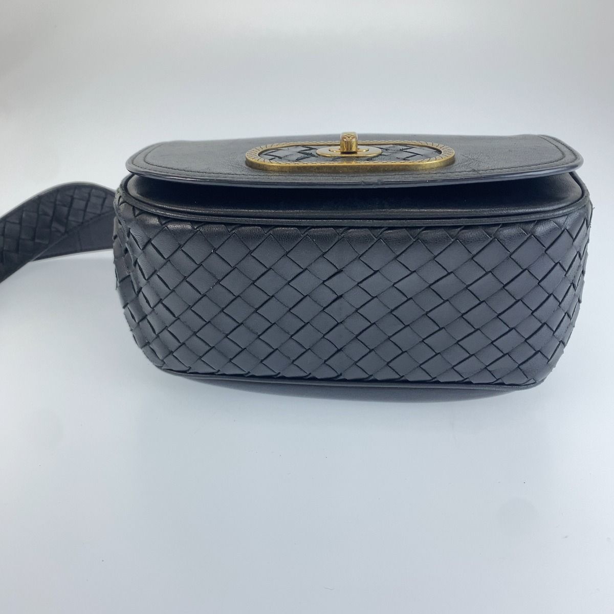 Bottega Veneta Intrecciato Black Gold Leather Crossbody Shoulder Bag — view 4