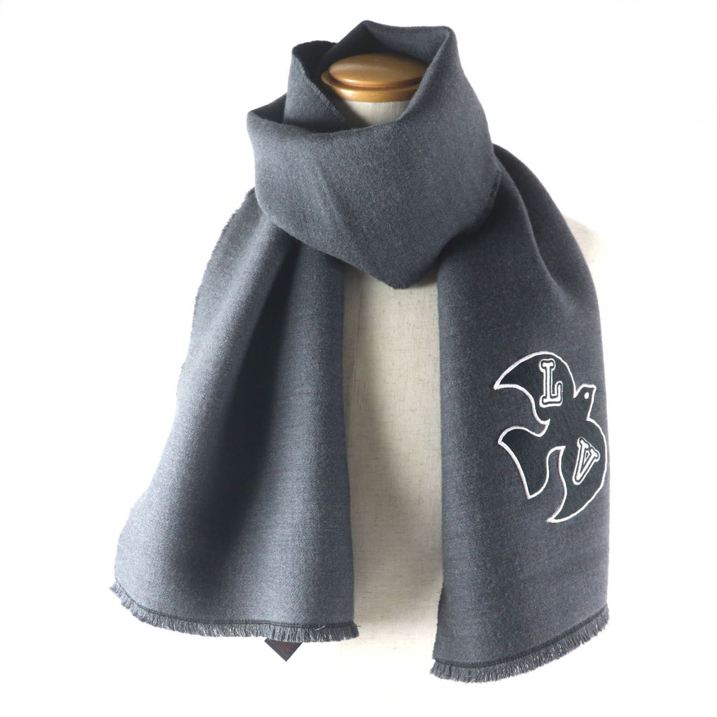 Louis Vuitton Echarpe LV Harmony Wool 100% Logo Patch Scarf Gray — view 2