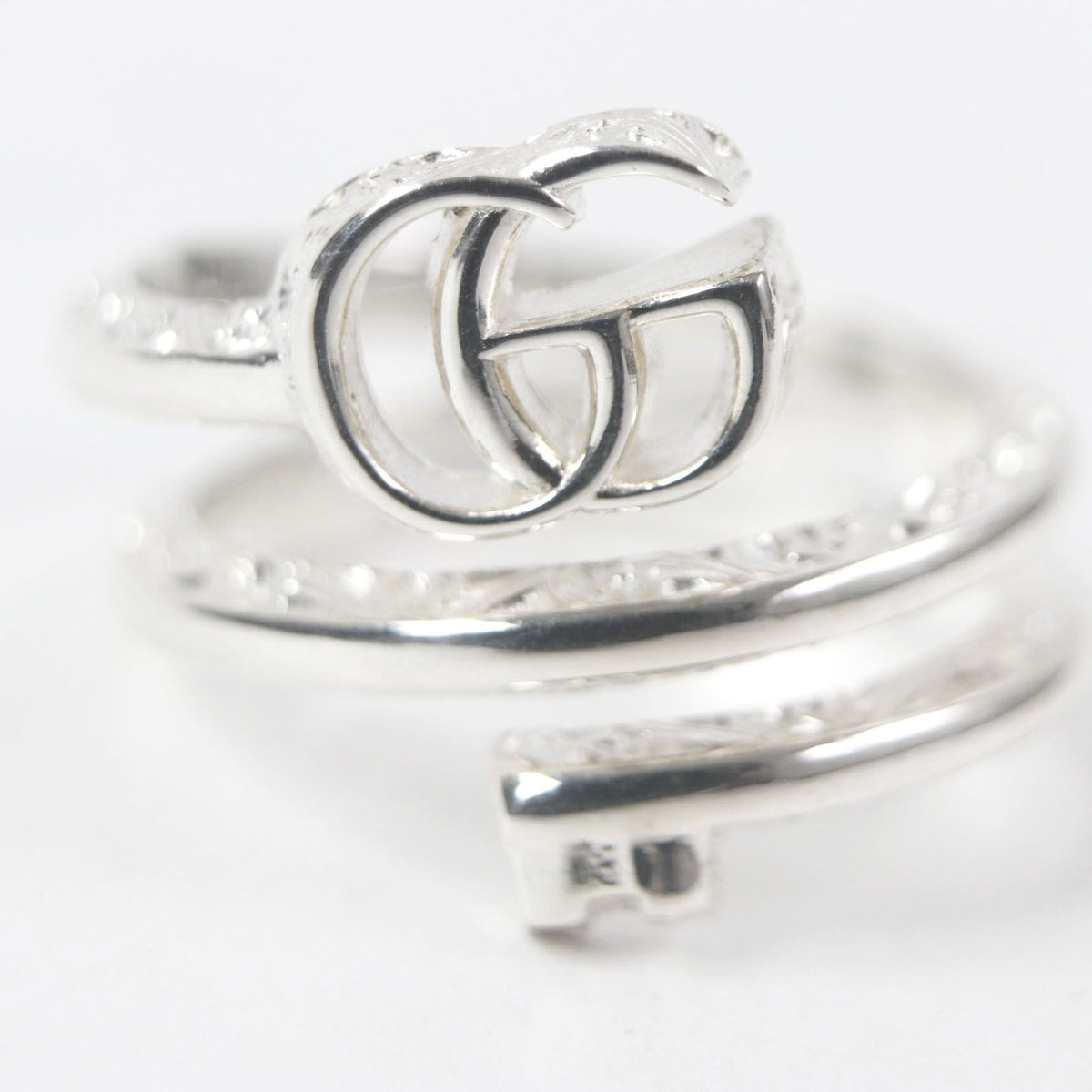 Gucci Double G Key Motif Ring Silver — view 4