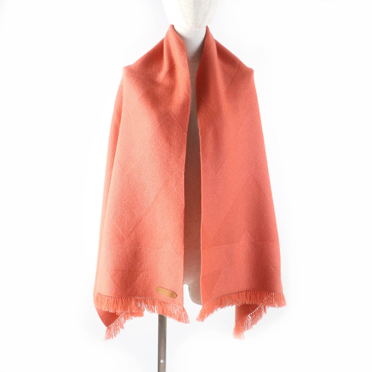 Hermes Grand Chevron Cashmere 100% Rose Blush Leather Logo Patch Shawl Scarf — view 4