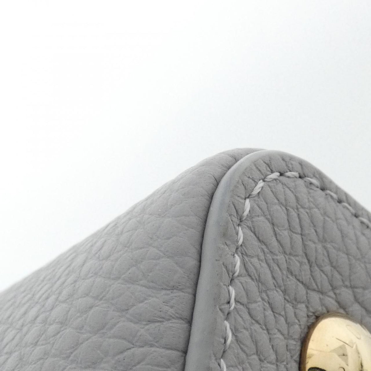 Louis Vuitton Capucines MM Bag — view 3