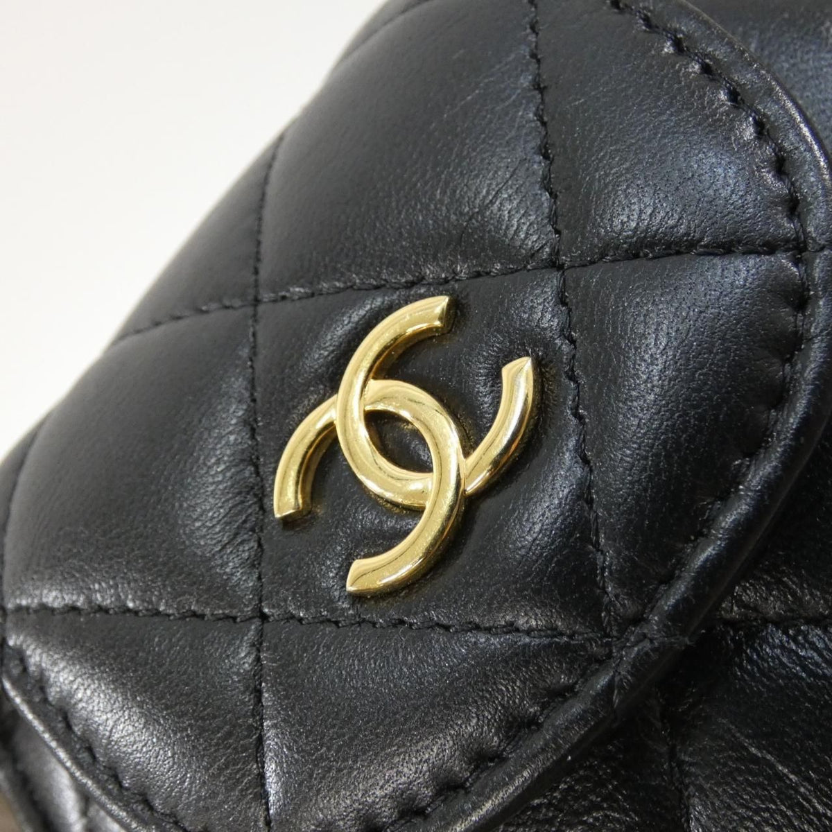 Chanel Chain Clutch Black — view 5