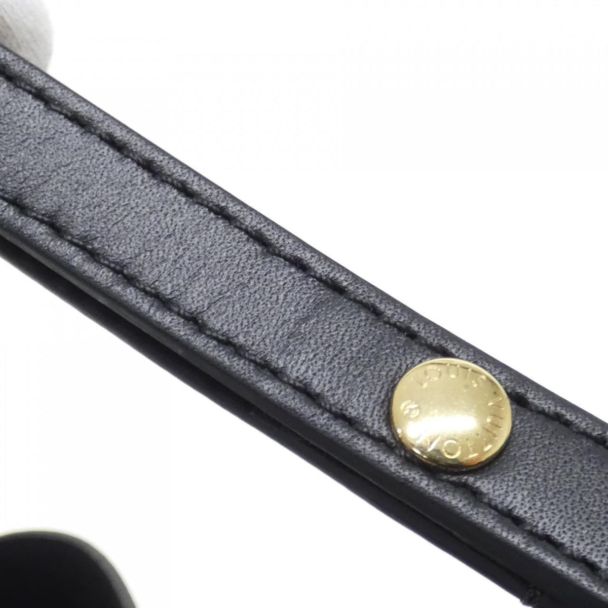Louis Vuitton Monogram Neo Noe MM Shoulder Bag — view 6